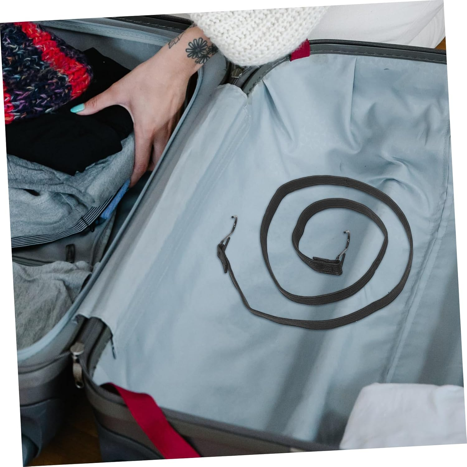 COOLHIYA 4Pcs Flat Adjustable Bungee Cords with Hooks Elastic Cargo Straps Luggage Fixing Belts for Motorcycles Bikes Kayaks Secure Fastening Material Random Color image number 4