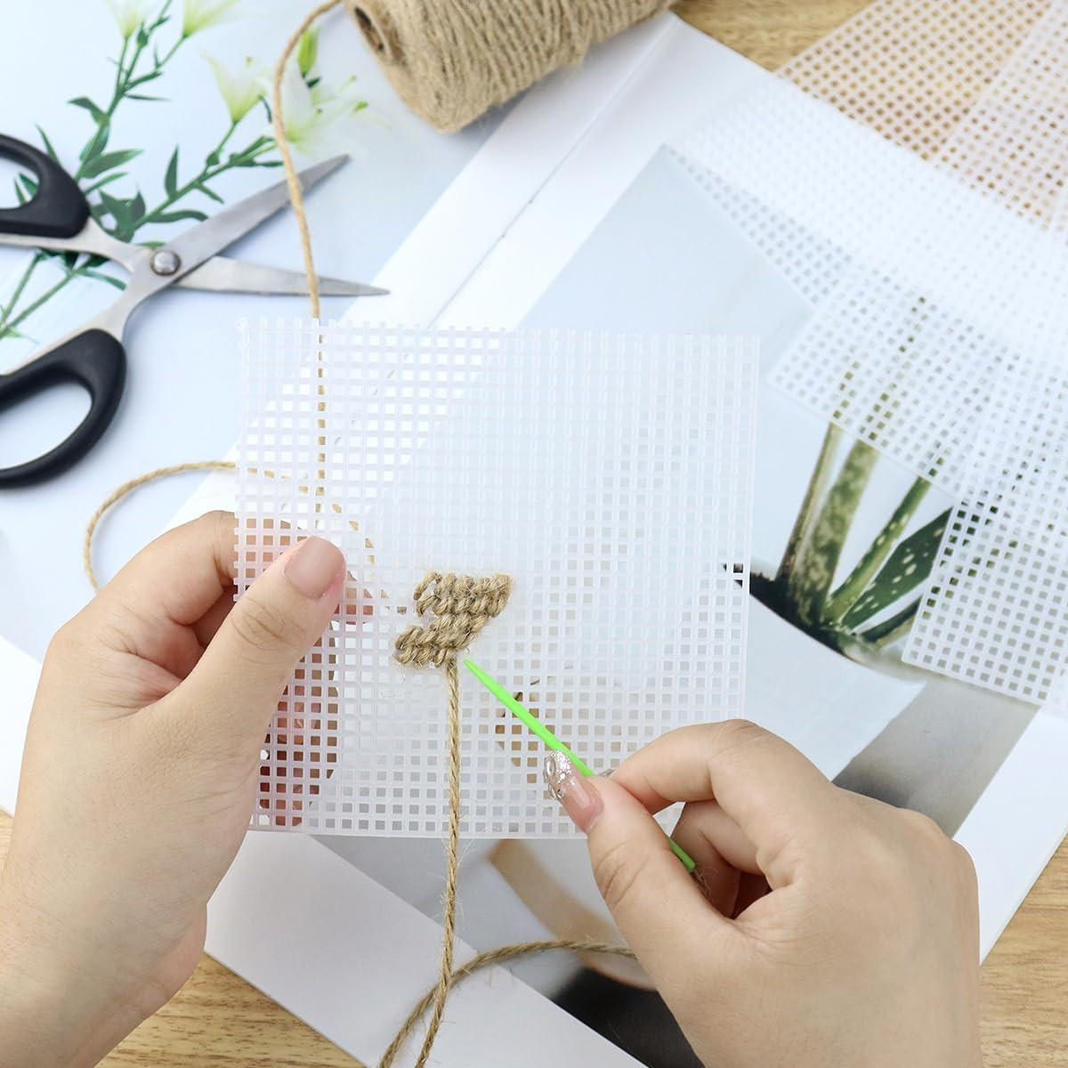 Plastic Mesh Canvas Sheets for Embroidery,4Pcs Plastic Mesh Canvas Mesh Canvas Sheets,Plastic Needlepoint Canvas White Plastic Mesh Sheets,Plastic Canvas Plastic Mesh Sheets,Plastic Mesh Canvas Sheets