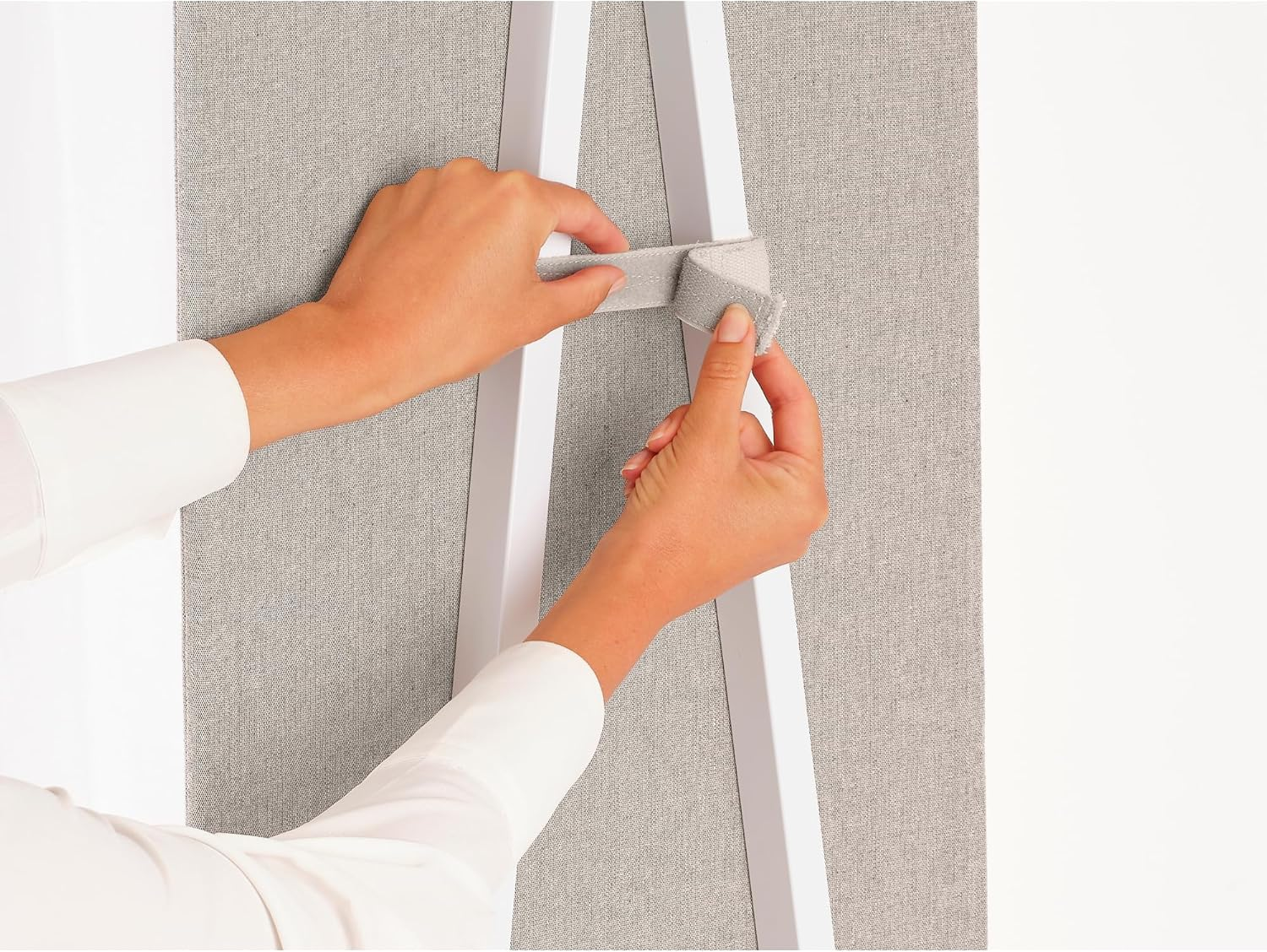 Brabantia - Linn Steam Board - Removable Steamer Accessory for Linn Rack - Heat Resistant Surface - Easier Steaming with Handheld Steamers - Space Saving - Home Accessory - 38 Inches - Gray image number 1