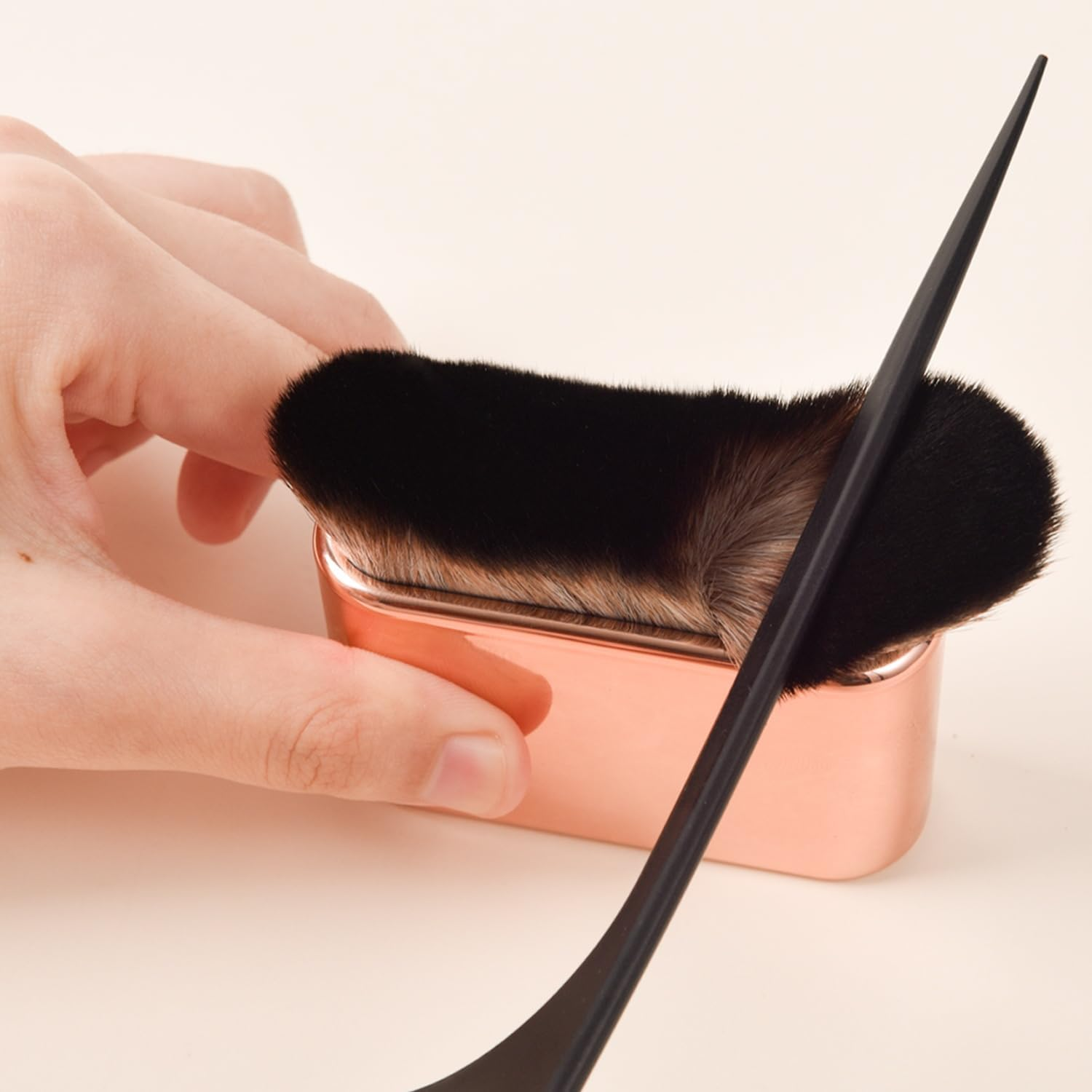 Self Tan Brush Portable Self Tanning Brush Soft Brush Self Tanner Face Brush for Body & Leg Makeup（Rose Gold） image number 2