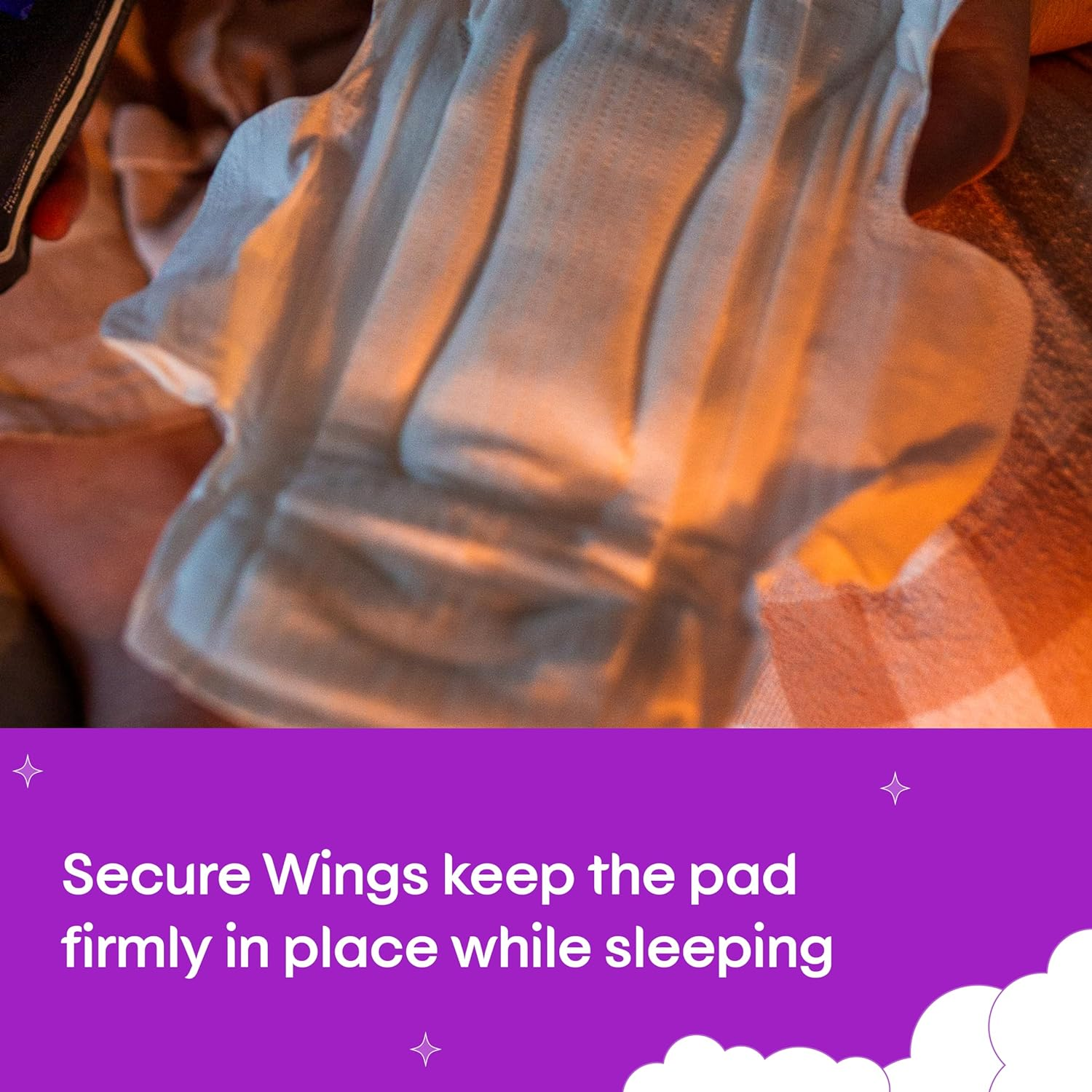 U by Kotex Extra Overnight Pads Long with Wings 32 Pack (4 X 8 Pack) - Packaging May Vary image number 1