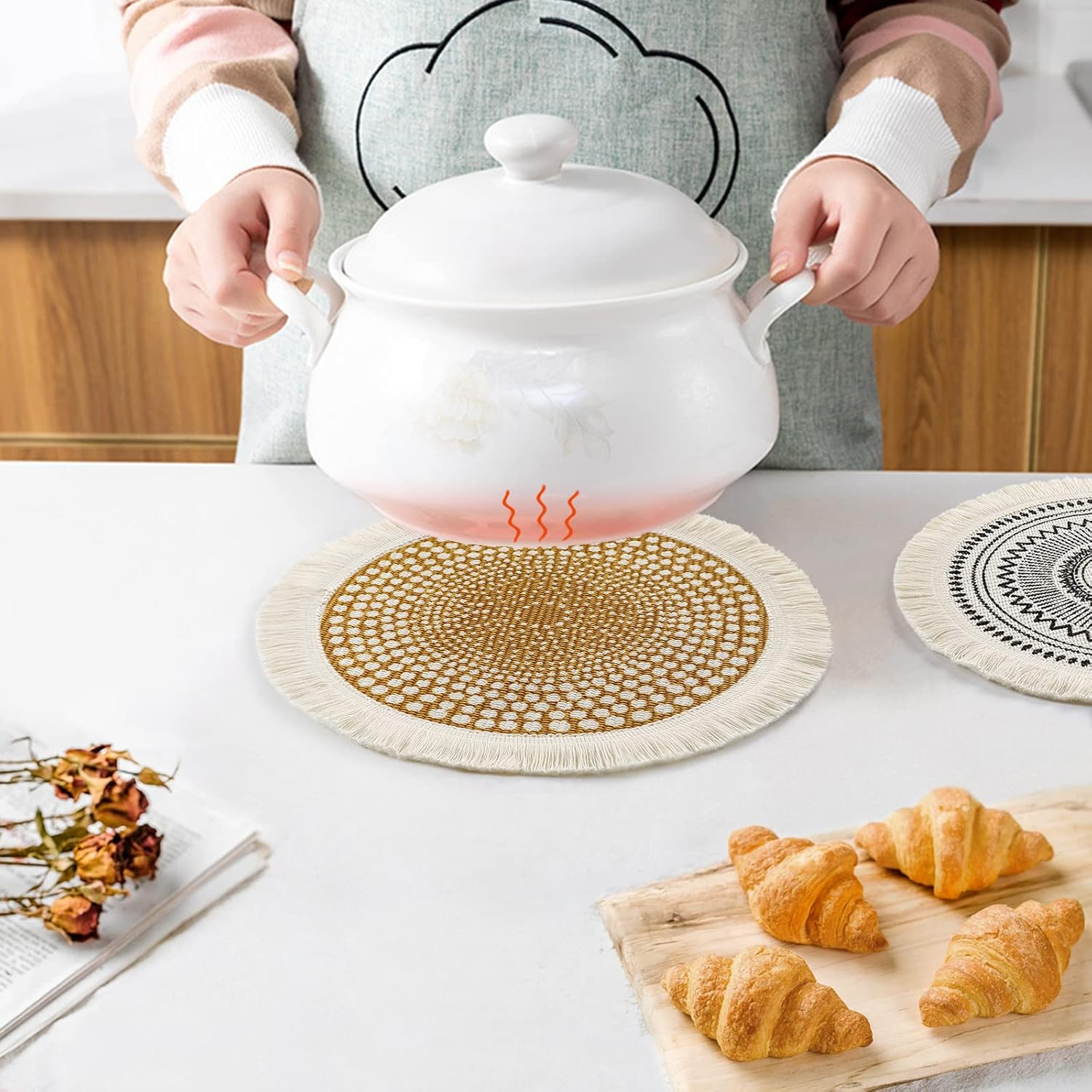 LOMOHOO Set of 6 round Placemats 13 Inch Table Mats Boho Cotton Woven Mandala Tassels Heat Proof Washable Circle Place Mat for Kitchen Dining Wedding Farmhouse Home Decoration image number 6