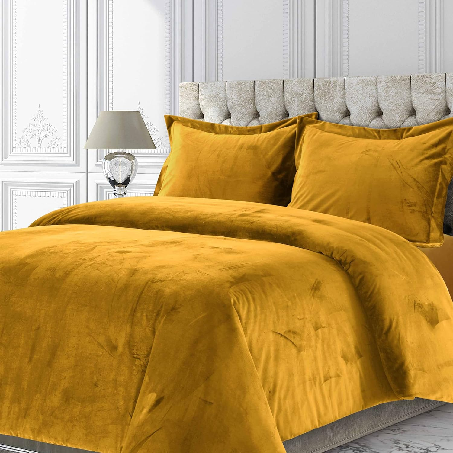 Tribeca Living Venice Velvet Oversized Duvet Set, Luxurious 2-Piece Twin Bedding, Super Soft Velvet with Hidden Button Closure, Gold image number 3