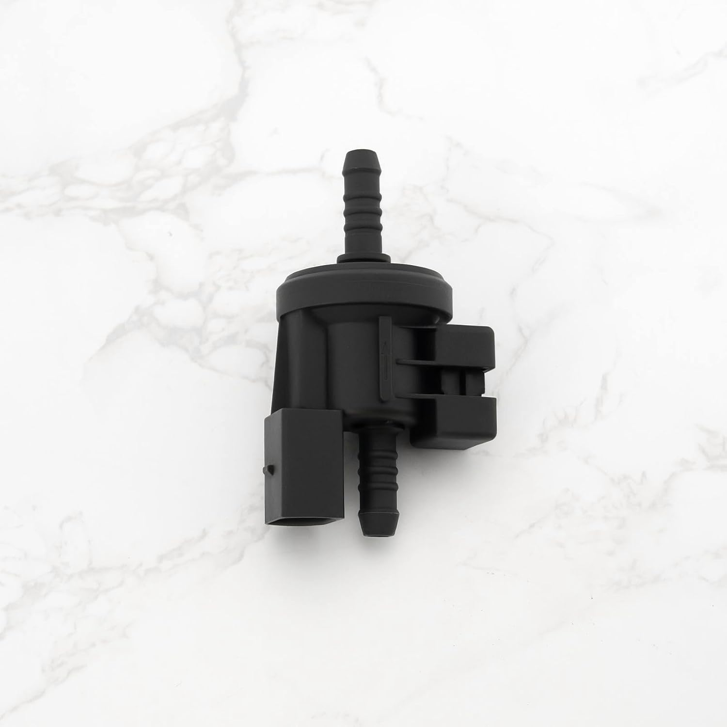 Emsea 1PC Car Vapor Canister Purge Valve Solenoid Vent Valve 0280142432 06E906517A Compatible with Jetta Compatible with Golf Black image number 1