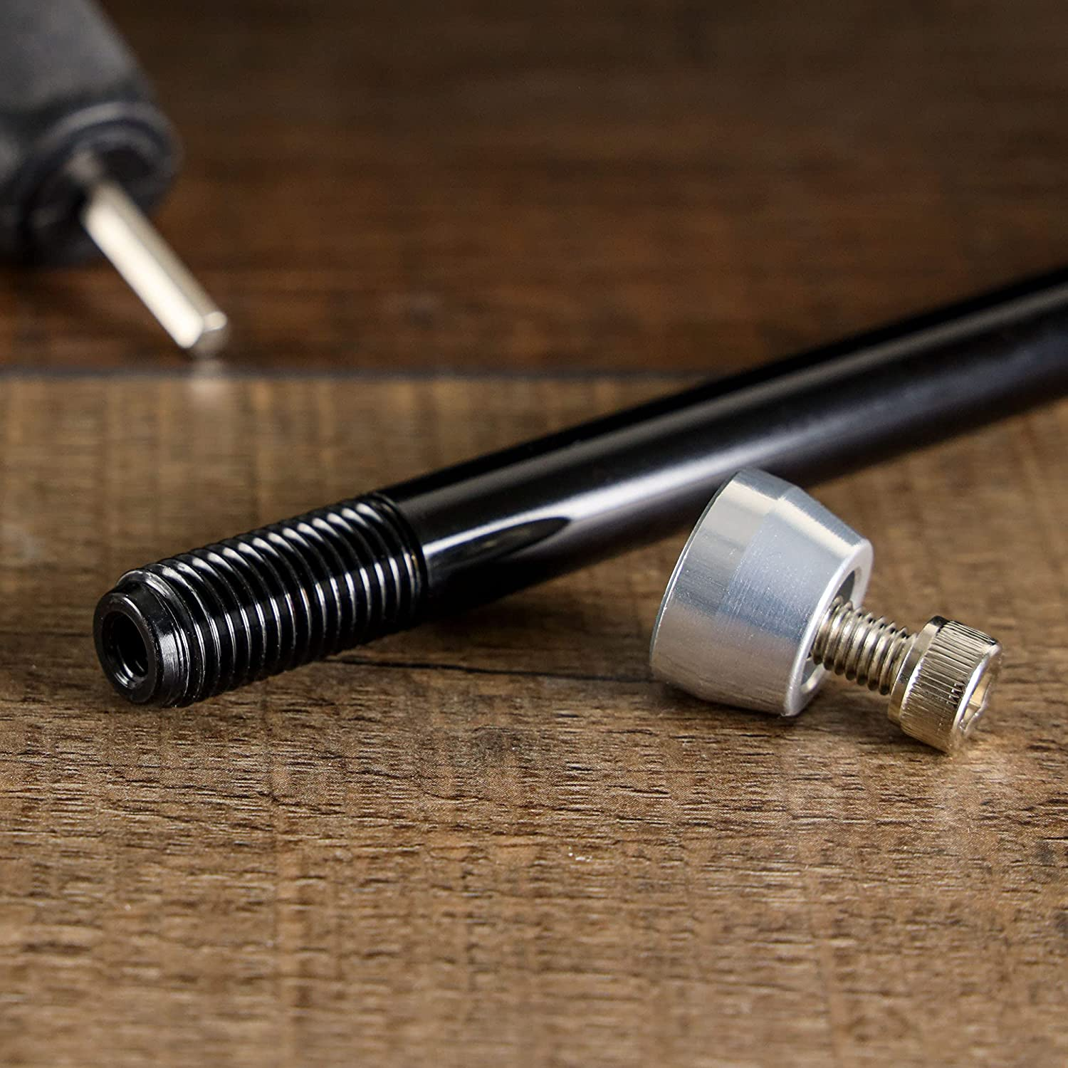 Cyclingdeal Trainer Thru Axle - Bike Bicycle 12Mm Rear Wheel Skewer for Indoor - Length 160Mm to 172Mm - Thread Pitch: M12 X P1.5 - Spacers 2.5Mm/6Mm Included image number 5