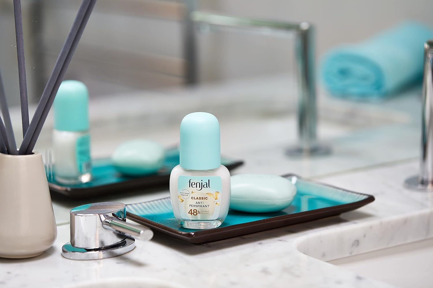 (50 Millilitres) - Fenjal Creme Deodorant Roll-On 50Ml image number 2