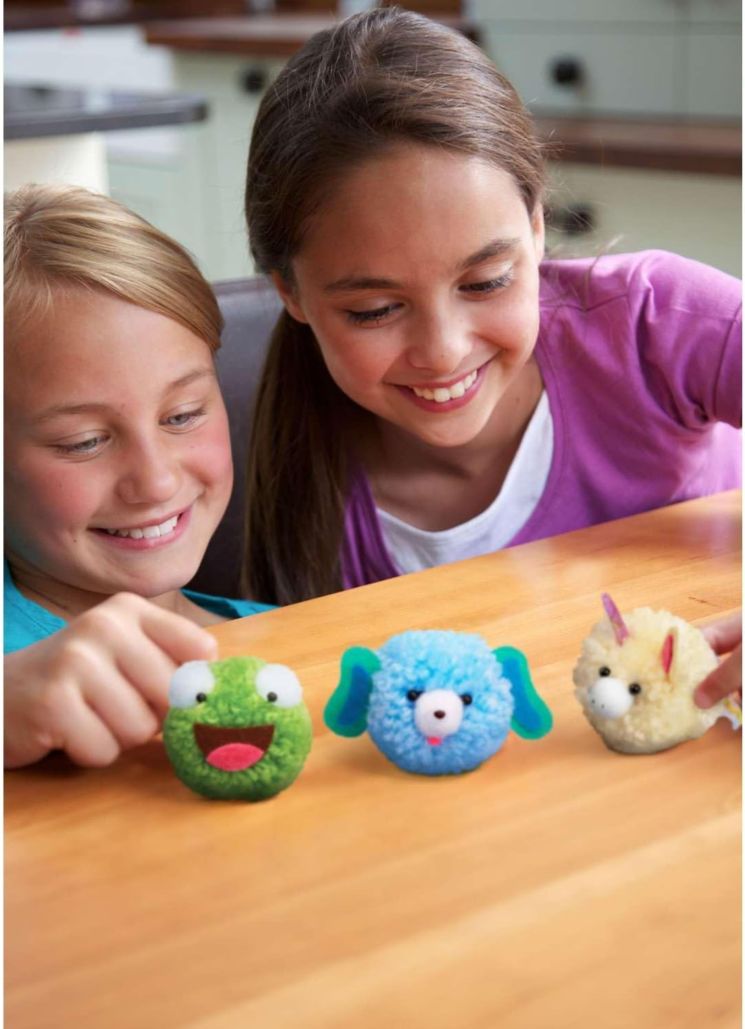 4M - Kidzmaker - Make Your Own Pom Pom