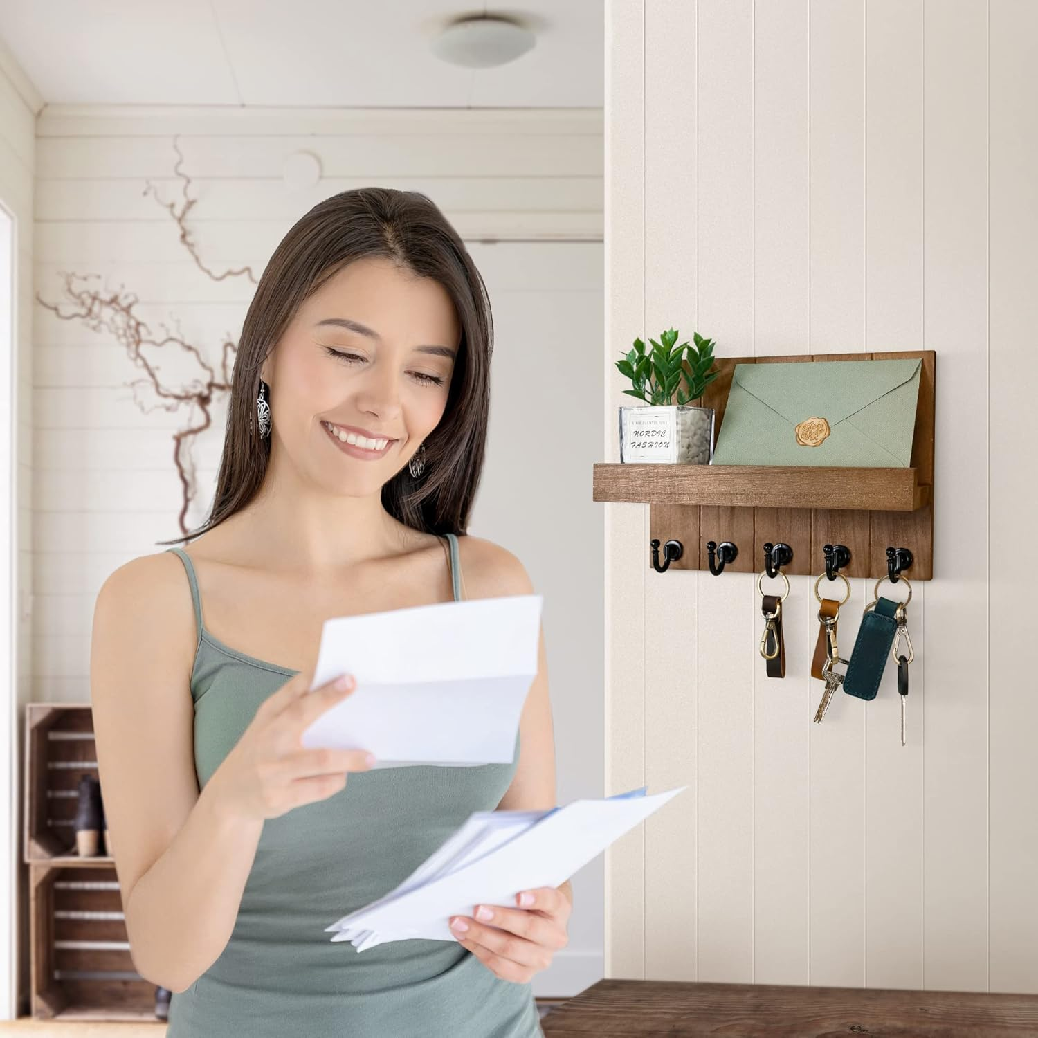 Rebee Vision Decorative Key Holder for Wall - Rustic Key Hooks with Shelf and Mail Organizer Wall Mount for Farmhouse Home Decor or Living Room - Home Essentials for New Home (Retro Brown)