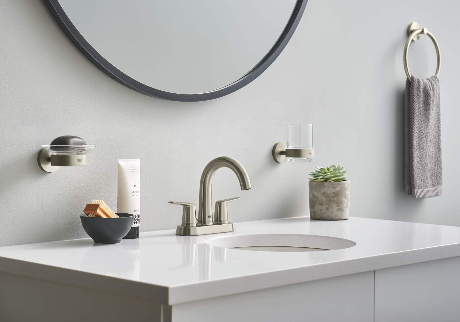 Grohe 40365EN1 Essentials Metal 12.2-In. Towel-Ring, Brushed Nickel Infinityfinish - Brushed Nickel Infinity image number 4