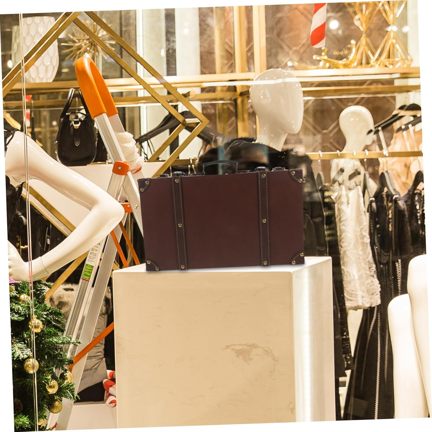 HEALSOPTHY Suitcase with Ergonomic Handle Retro Storage Box for Clothing Store Display Photo Shoot Prop Stylish Small Luggage Trunk for Home Decor and Retail Use