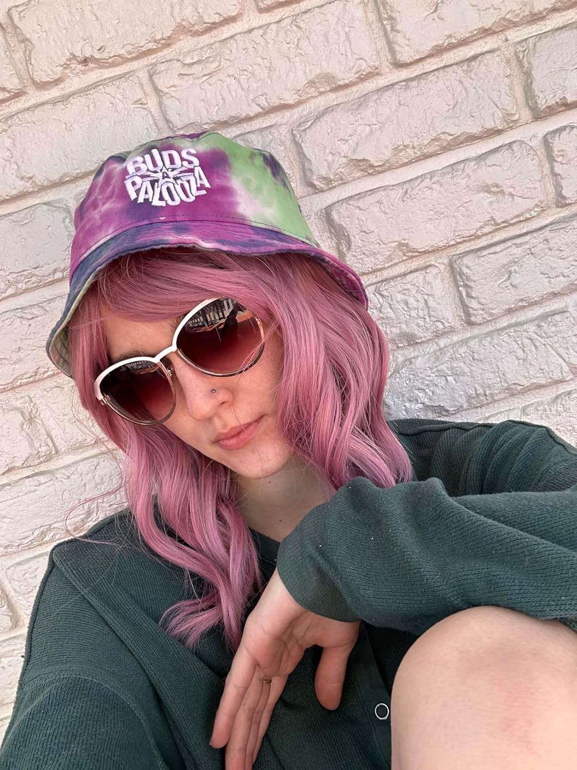 VCKOVCKO Pastel Wavy Wig with Fringe Short Bob Purple Pink Wig Curly Wavy Shoulder Length Pastel Bob Synthetic Cosplay Wig for Girls Colourful Costume Wigs (12 Inches, Purple Pink) - Black To Burgundy image number 6