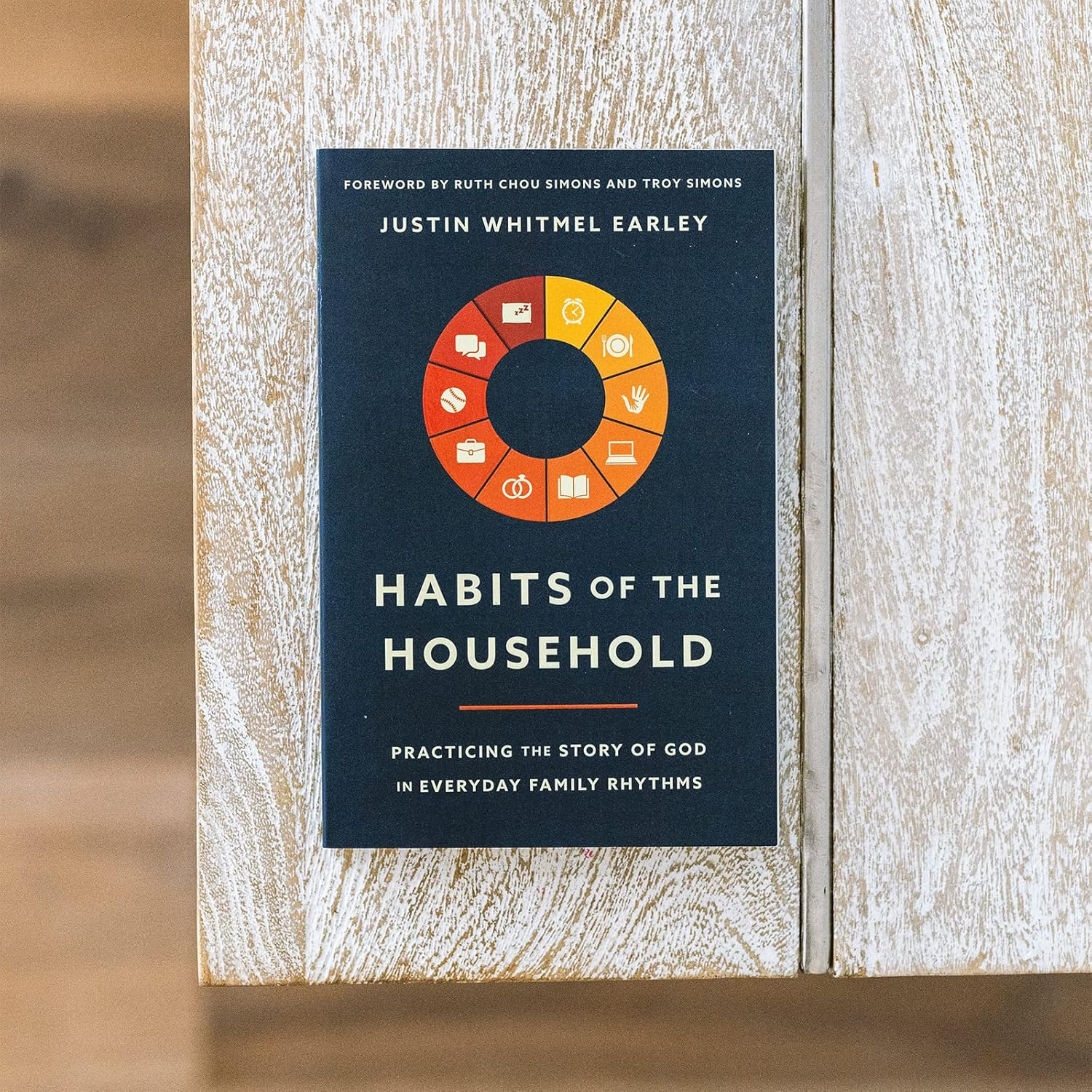 Habits of the Household: Practicing the Story of God in Everyday Family Rhythms image number 1