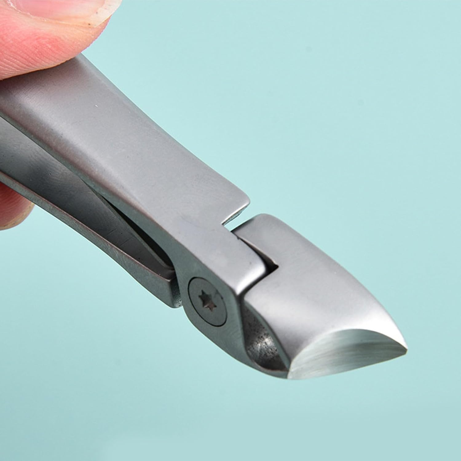 Toenail Clippers for Thick Toenails, Upgrade Slanted Angled Fingernail Clipper, Heavy Duty Large Nail Cutter for Thick Ingrown Nails, Manicure, Pedicure, Men & Women image number 4