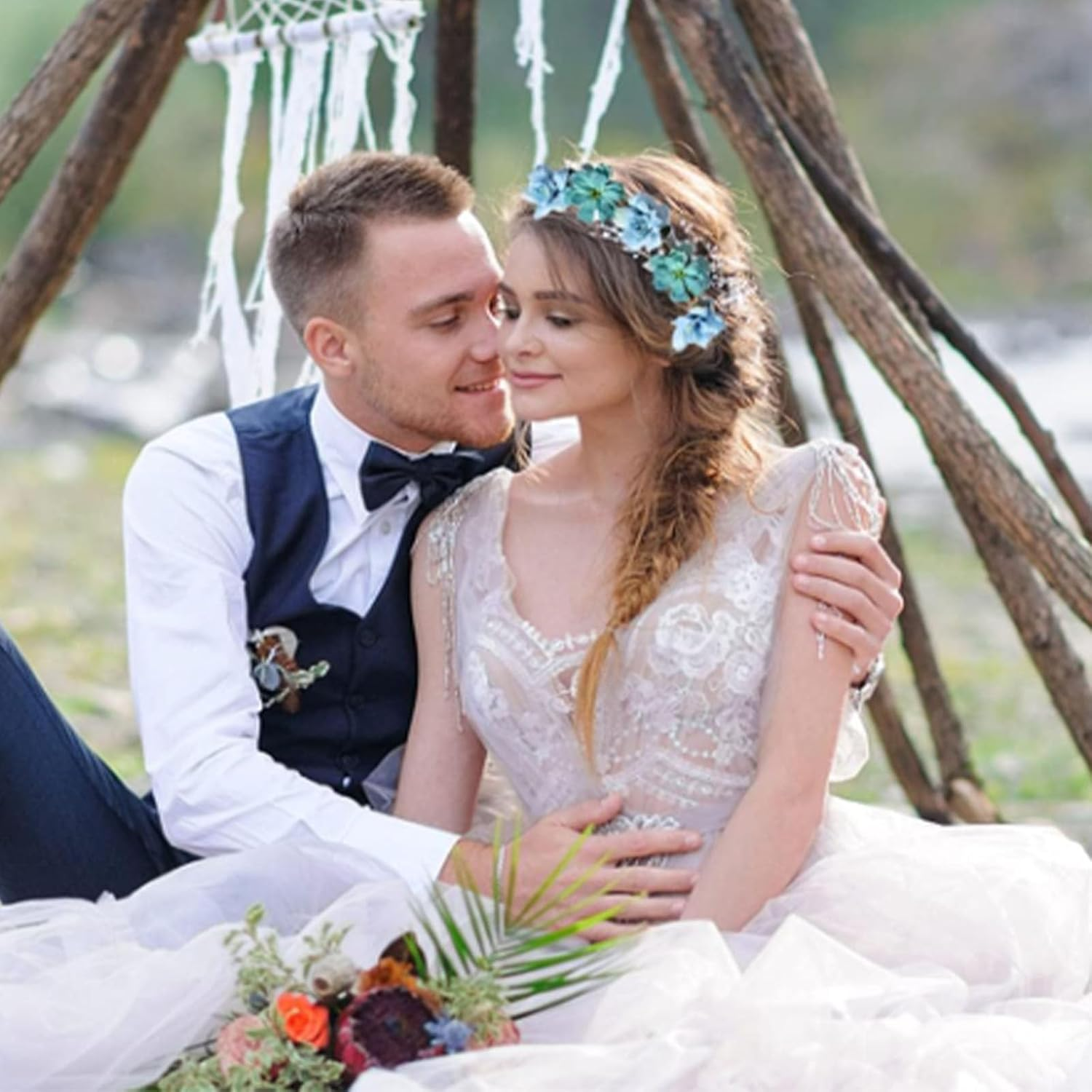 Dinghaole 5PCS Vibrant Holiday Headband Suitable for Women - Adjustable Elastic Floral Crown Hair Accessory Set Suitable for Festivals, Parties, Weddings image number 4