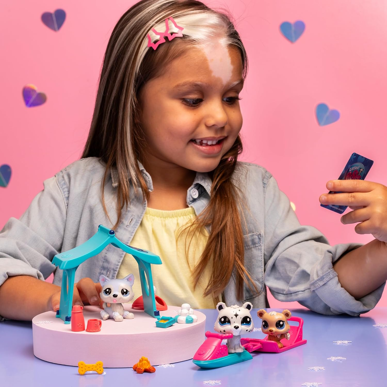 Littlest Pet Shop- Snowy Day Play Pack image number 5