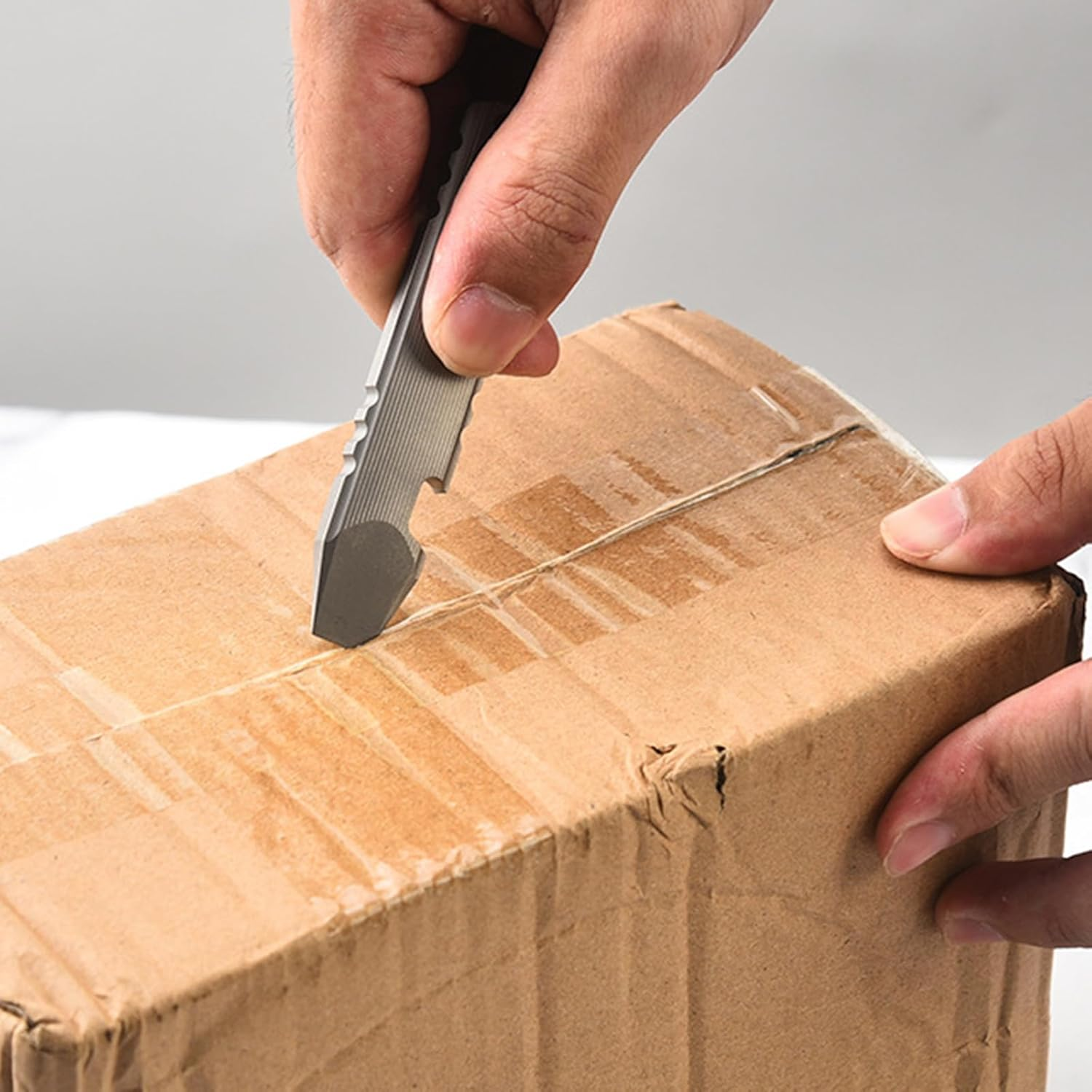 Hamans Titanium EDC Pry Bar Mini Multi Tool Bottle Opener Crowbar with Hole Multifunctional Portable EDC Tool image number 1