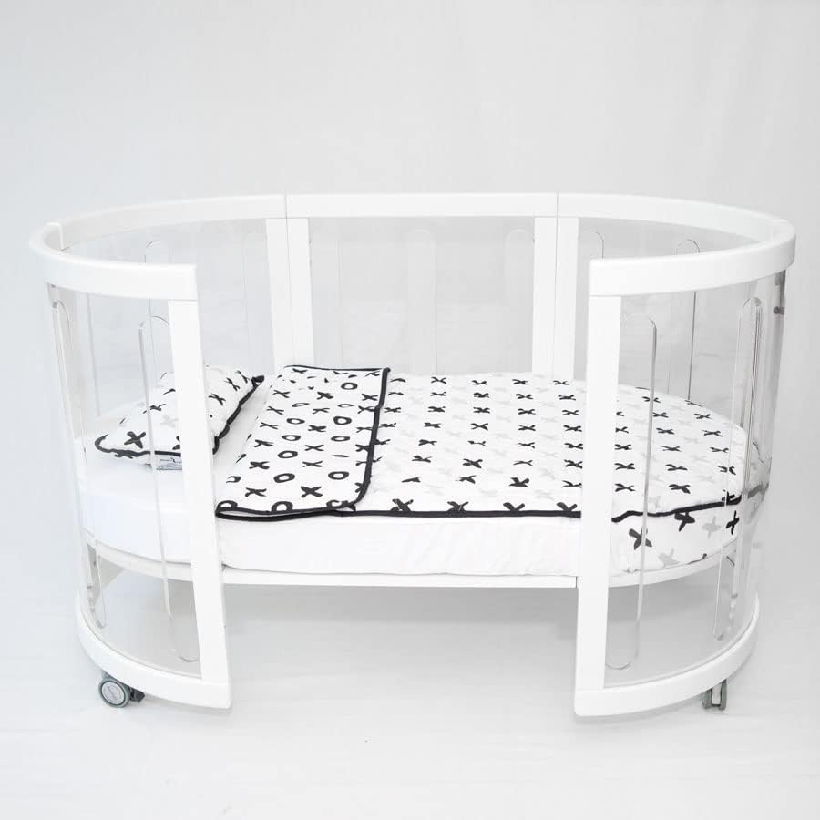 Babyhood Amani Bebe Quilt and Pillow, Tic Tac Toe