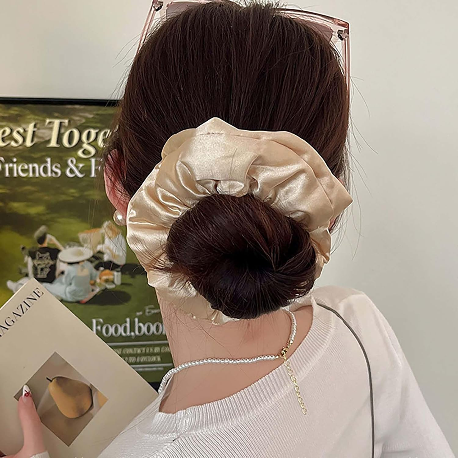 Inateannal Vintage Satin Silk Hair Bobbles Large Satin Elastic Hair Bobbles White Large Satin Hair Bobbles Scrunchy Oversized Thick Hair Bobbles Satin Ponytail Holder Hair Bands image number 5