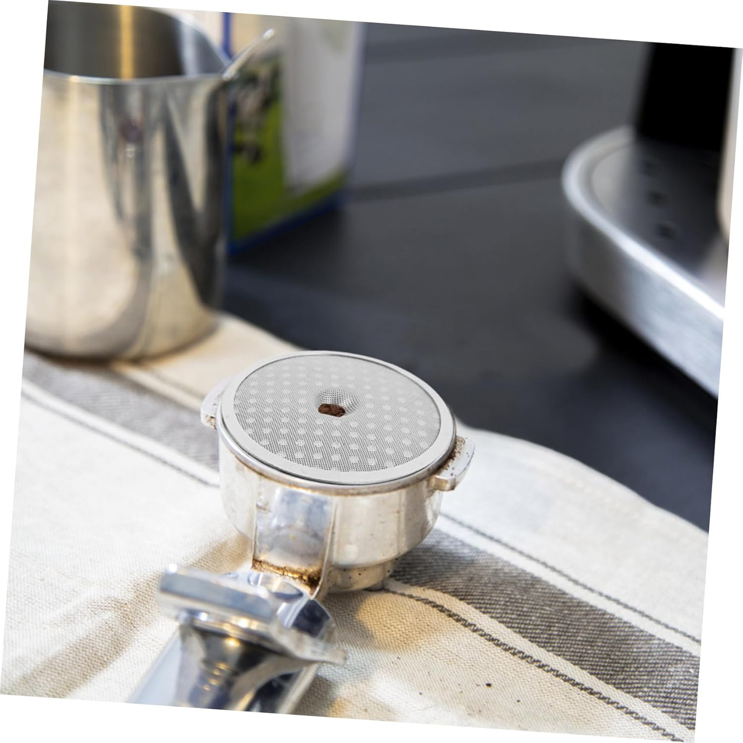 OKUMEYR 2Pcs Stainless Steel Coffee Filter Mesh Plate Reusable Espresso Puck Screen with Double Water Diffusion for Portafilter Basket Home and Office Use image number 4