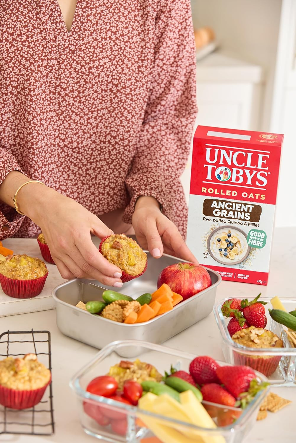 Uncle Tobys Ancient Grains Breakfast Cereal Traditional Oats 490 G image number 1