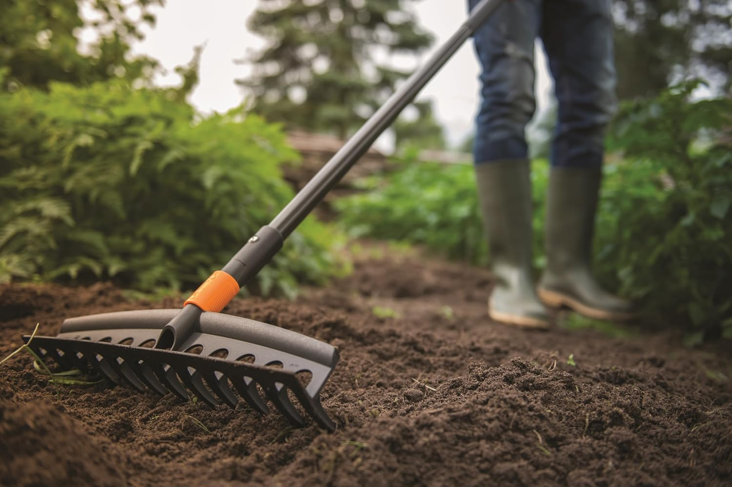 Fiskars Rake with 12 Prongs, Tool Head, Width: 41 Cm, Glass Fibre Reinforced Plastic Prongs, Black/Orange, Quikfit, 1000643 image number 5