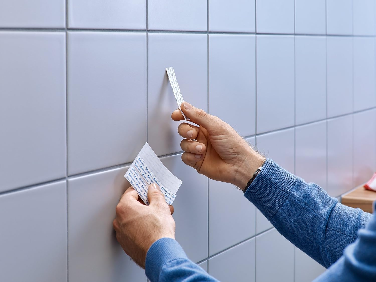 Tesa Adhesive Nail for Tiles & Metal 4Kg image number 5