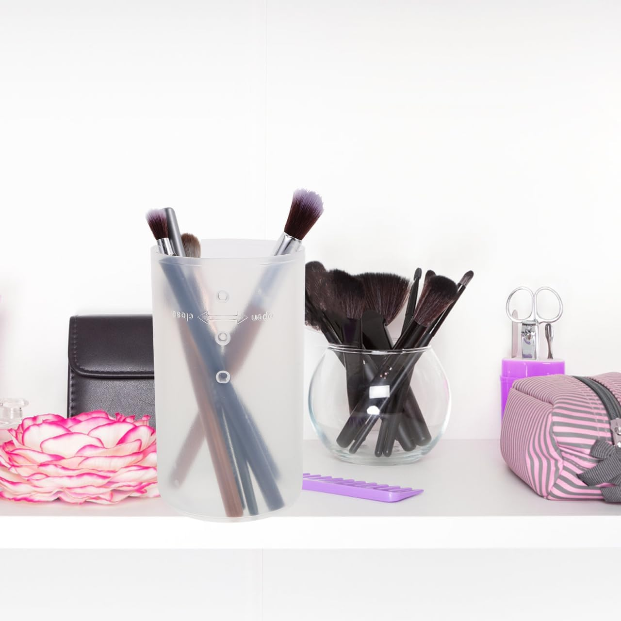 TIDTALEO 3Pcs Retractable Makeup Brush Holders Lid Hair Brush Organisers Waterproof Storage Case Makeup Brushes Container for Home Women Salon Use image number 5