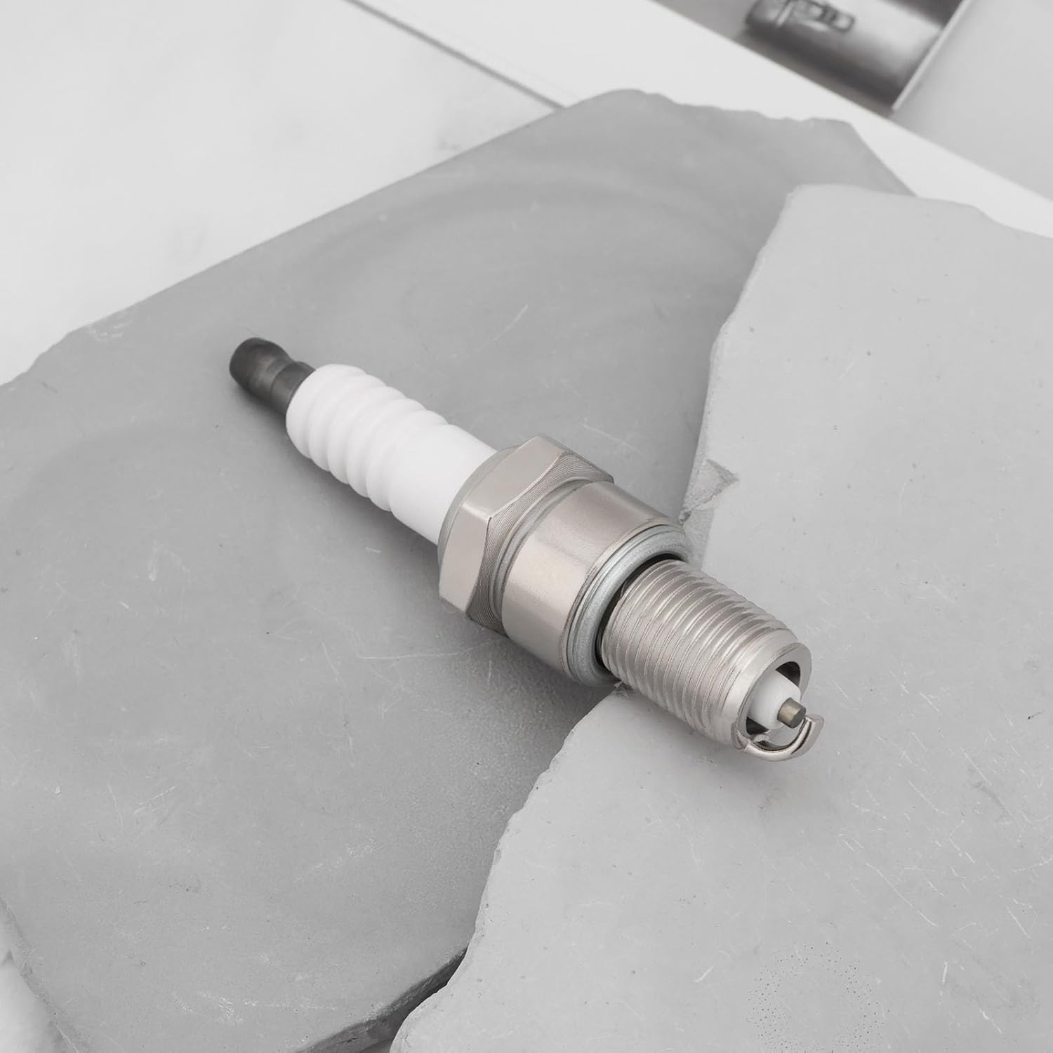 2Pcs BPR4ES 97226 NGK Lawn Mower Spark Plug 14Mm Thread Suitable for Small Engine Garden Tools Lawn Mower Chain Saw Brush Cutter image number 4