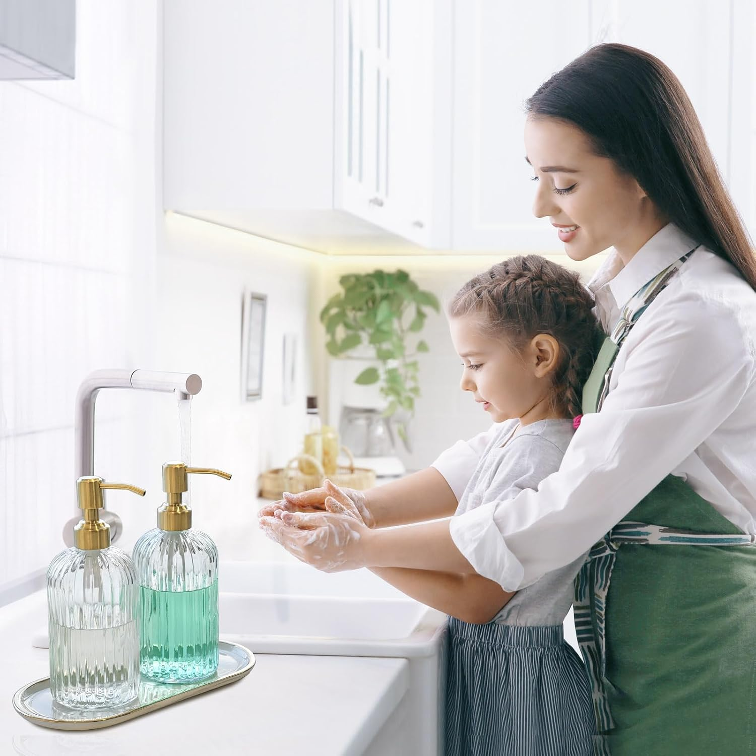 JASAI 2PACK 18Oz Fluted Glass Soap Dispenser with Golden Rust Proof Pump, Refillable Kitchen Soap Dispenser with Vertical Stripe, Bathroom Soap Dispenser for Dispense Hand Soap, Dish Soap, Lotion. image number 3