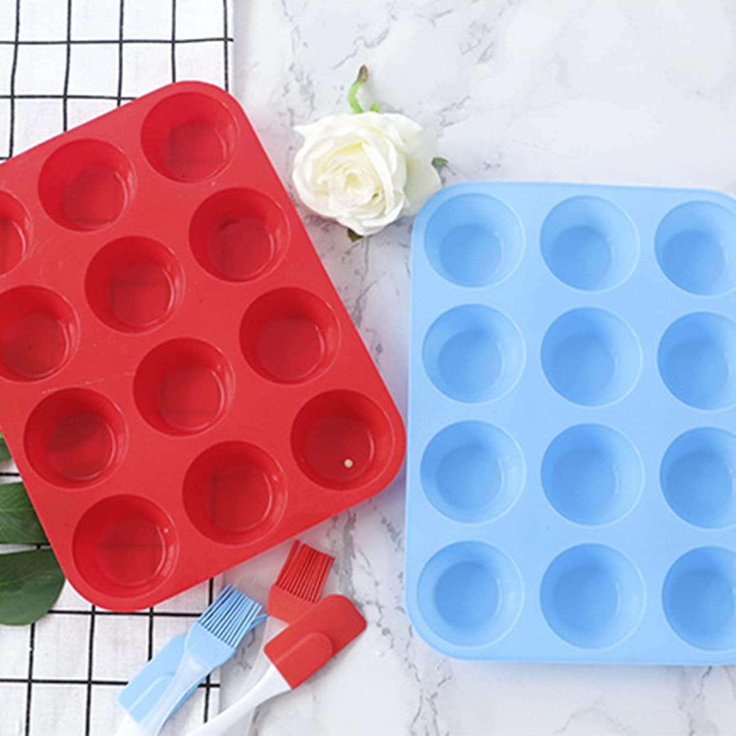 Large Muffin Tray 12 Cup Silicone Muffin Pan, Non Stick Muffin Cupcake Tin, Baking for Muffins or Cupcakes, Bakeware,28.9X21.7X2.9 Cm (Deep Red) image number 2