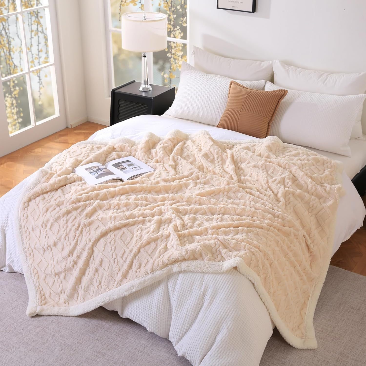 Funtaki Sherpa Luxury Throw Blanket for Couch Sofa, Fleece Tufted Fluffy Soft Cozy Blanket for Bed, Thick Warm Blanket for Winter All Seasons, Cream White, 180&times;200Cm