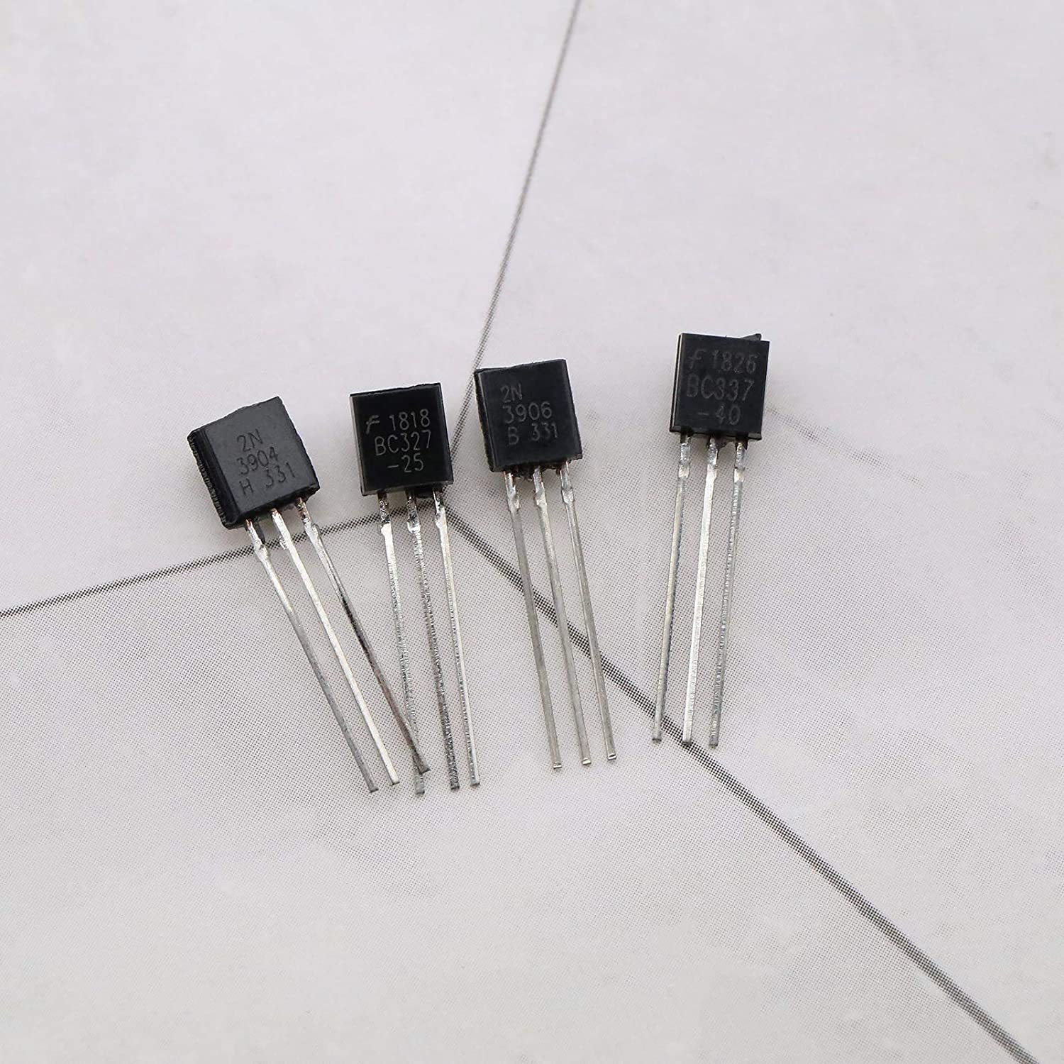 Emsea 200Pcs NPN PNP 3-Terminal TO-92 Transistor Assortment Kit BC337 BC327 2N2222 2N2907 2N3904 2N3906 S8050 S8550 A1015 C1815 image number 3