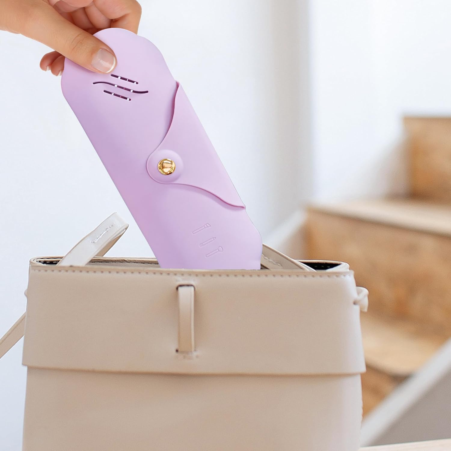 AWINNER Silicone Makeup Brush Holder Travel Cosmetic Bag,Soft Portable Cosmetic Face Brushes Holder with Anti-Fall Out Magnetic Closure, Large Travel Makeup Brush Case, Purple, Modern - Purple image number 5