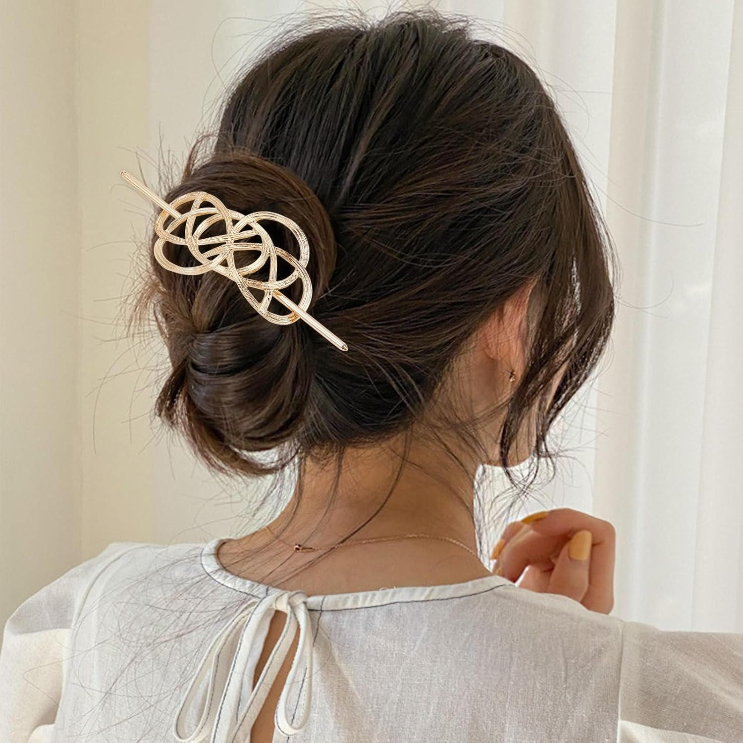 NICENEEDED Hair Slide Hairpin Clip with Stick, Golden Hollow Hairpin Retro Hair Barrette Chignon Ponytail Holder, Hair Bun Clip No Slip Hair Accessories for Women image number 4