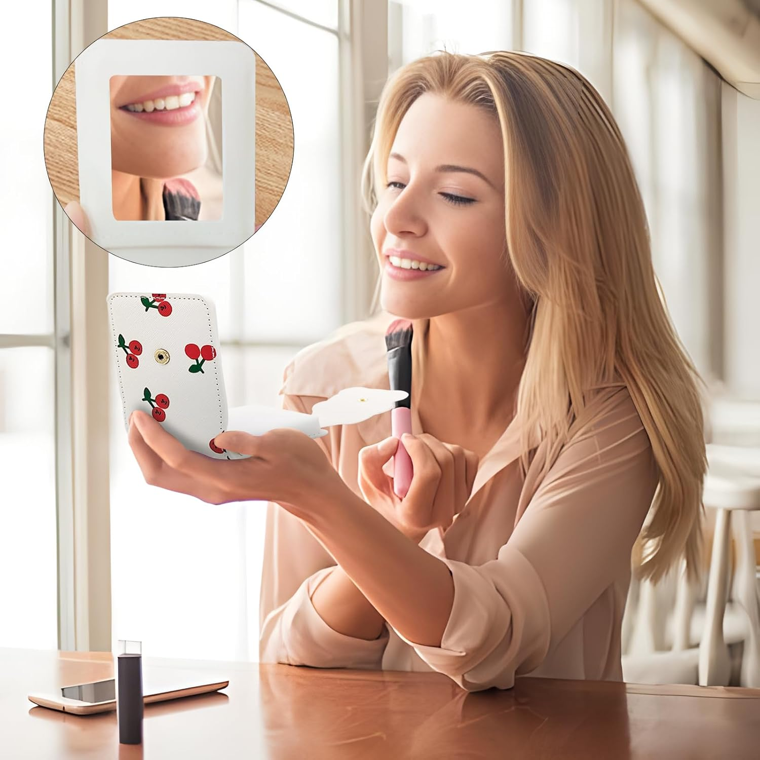 Lipstick Case with Mirror, Makeup Case with Mirror for about 3Pcs 4In Lipsticks Cute Bear Travel Lipstick Organizer