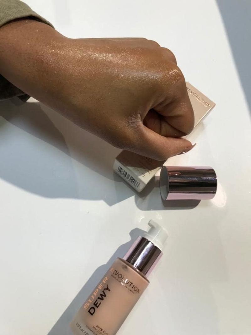 Revolution Beauty London Superdewy Makeup Serum, Nourished and Luminous Skin Finish,17Ml