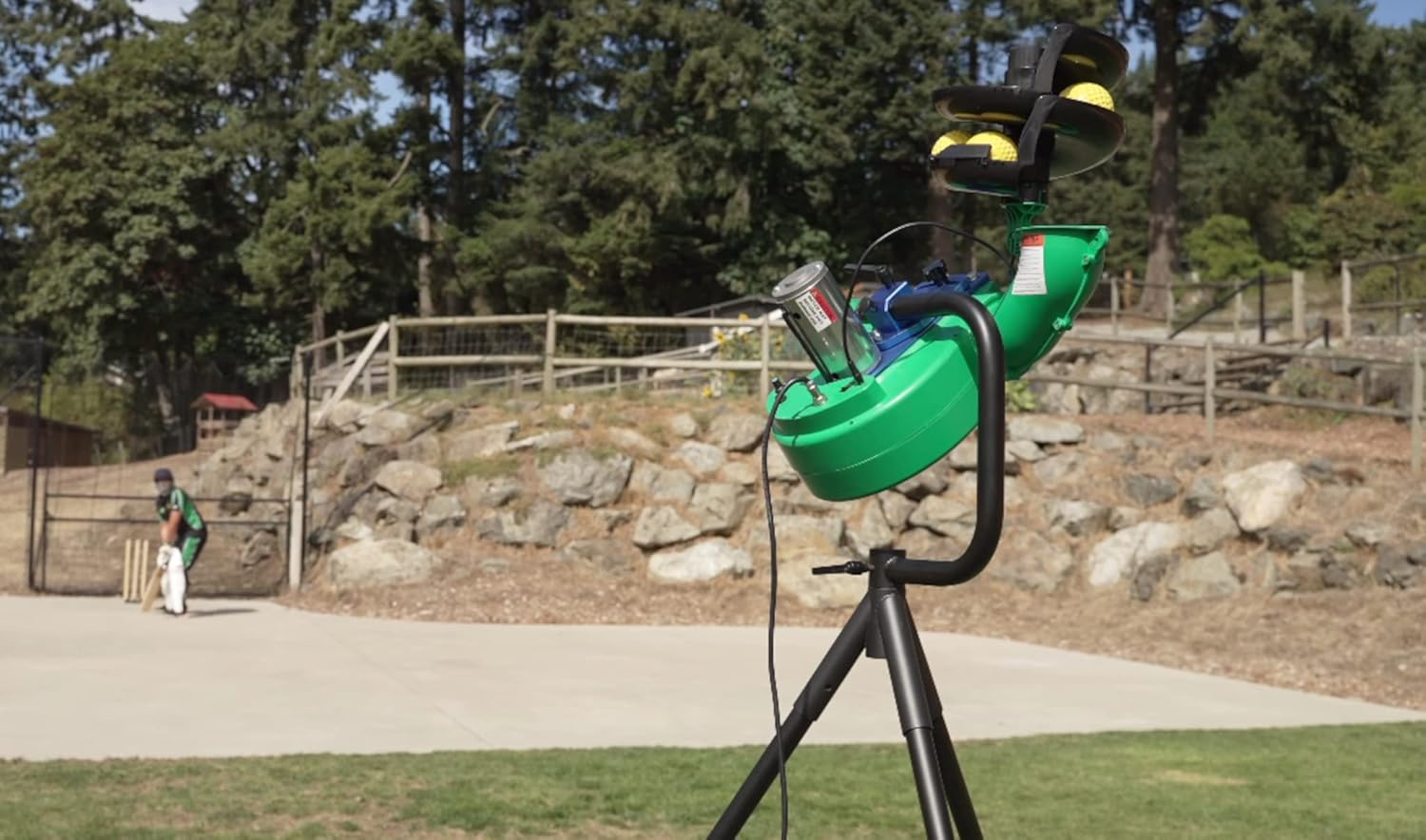 Paceman 245 Edge Cricket Bowling Machine (New Improved) image number 4