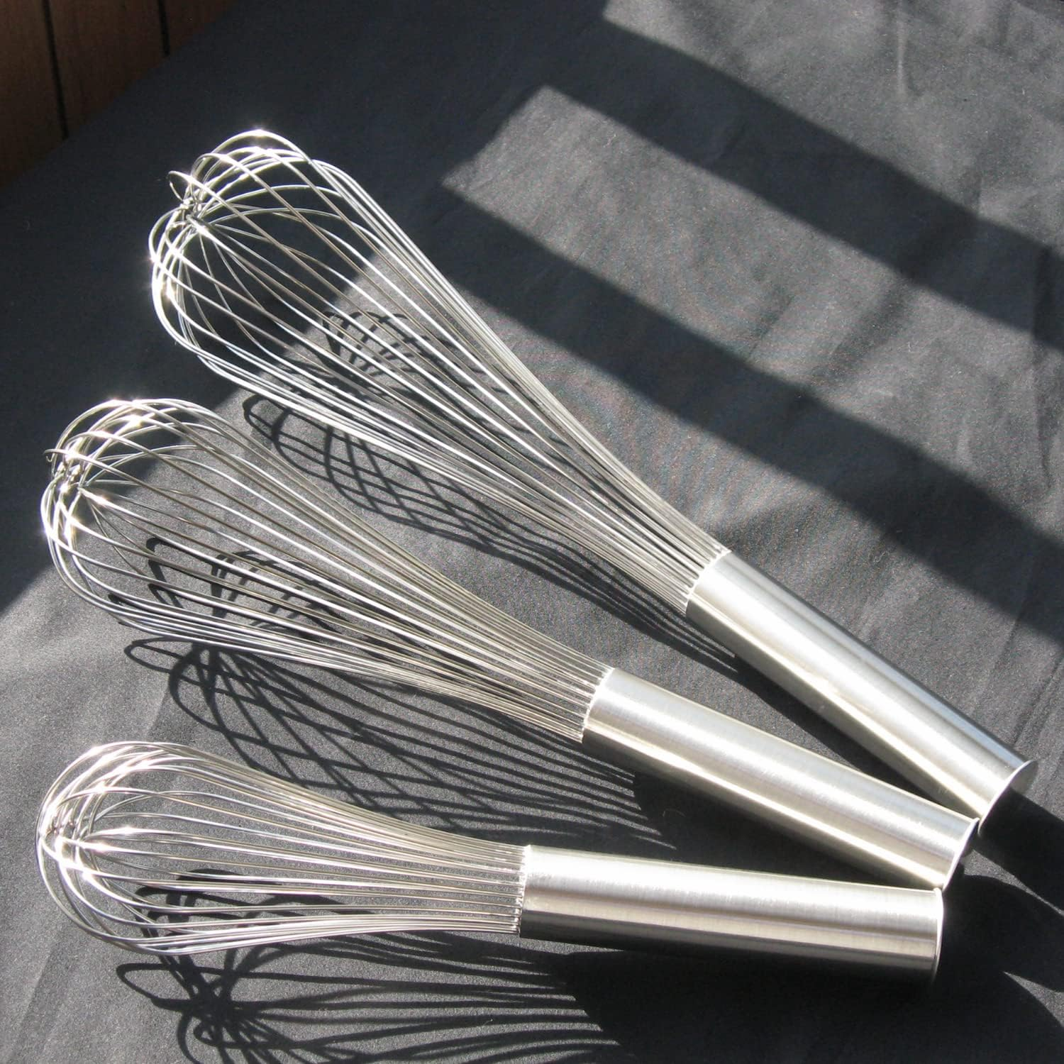 Nagao Tsubamesanjo Whisk, 9.8 Inches (25 Cm), 24 Wire Materials, 18-8 Stainless Steel, Commercial Use, Made in Japan image number 1
