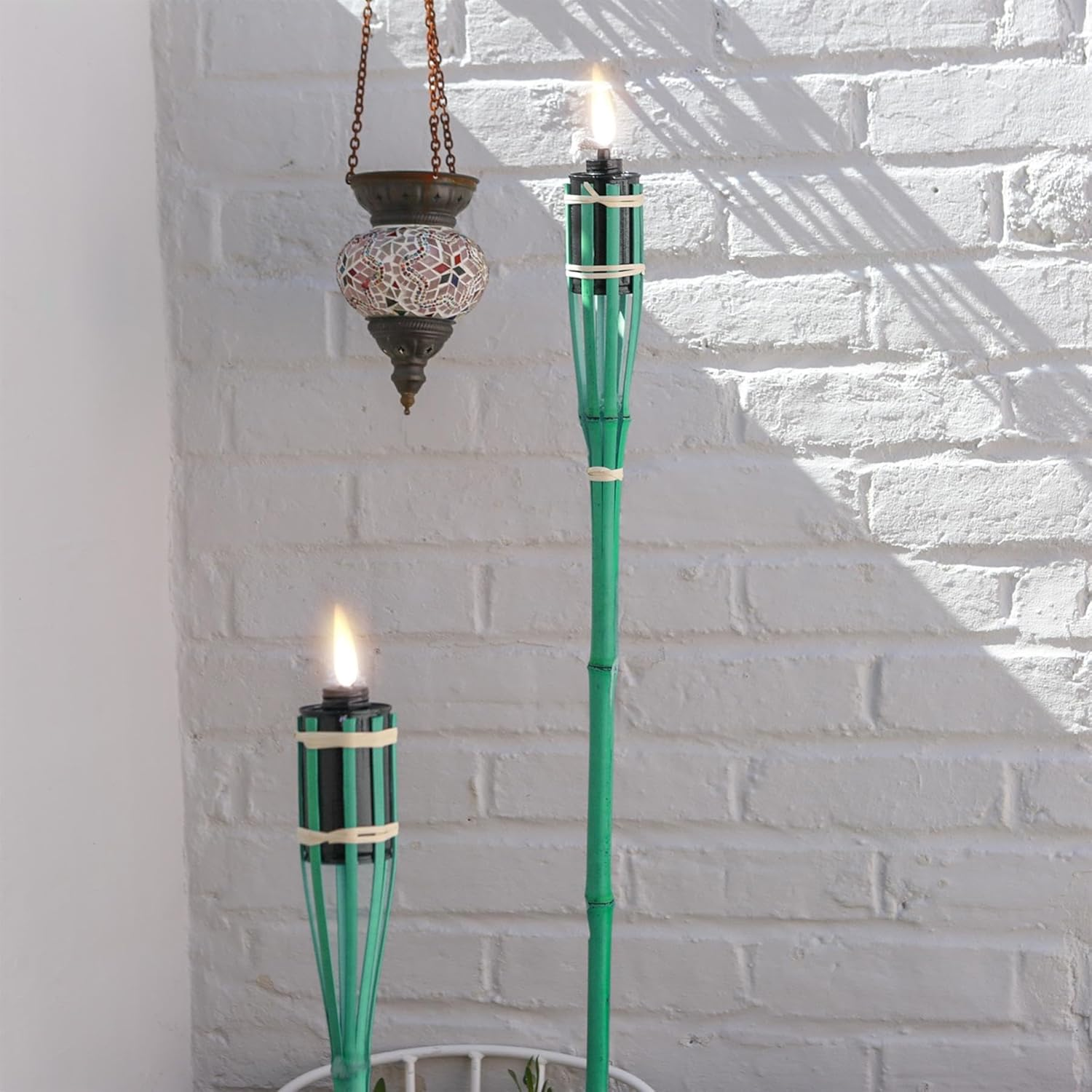 Harbour Housewares Bamboo Fire Torches - 60Cm - Green - 12X Garden Lighting Traditional Tiki Torches Outdoor Paraffin Oil Lamp Candle Flame Lantern with Removable Screw Top image number 2