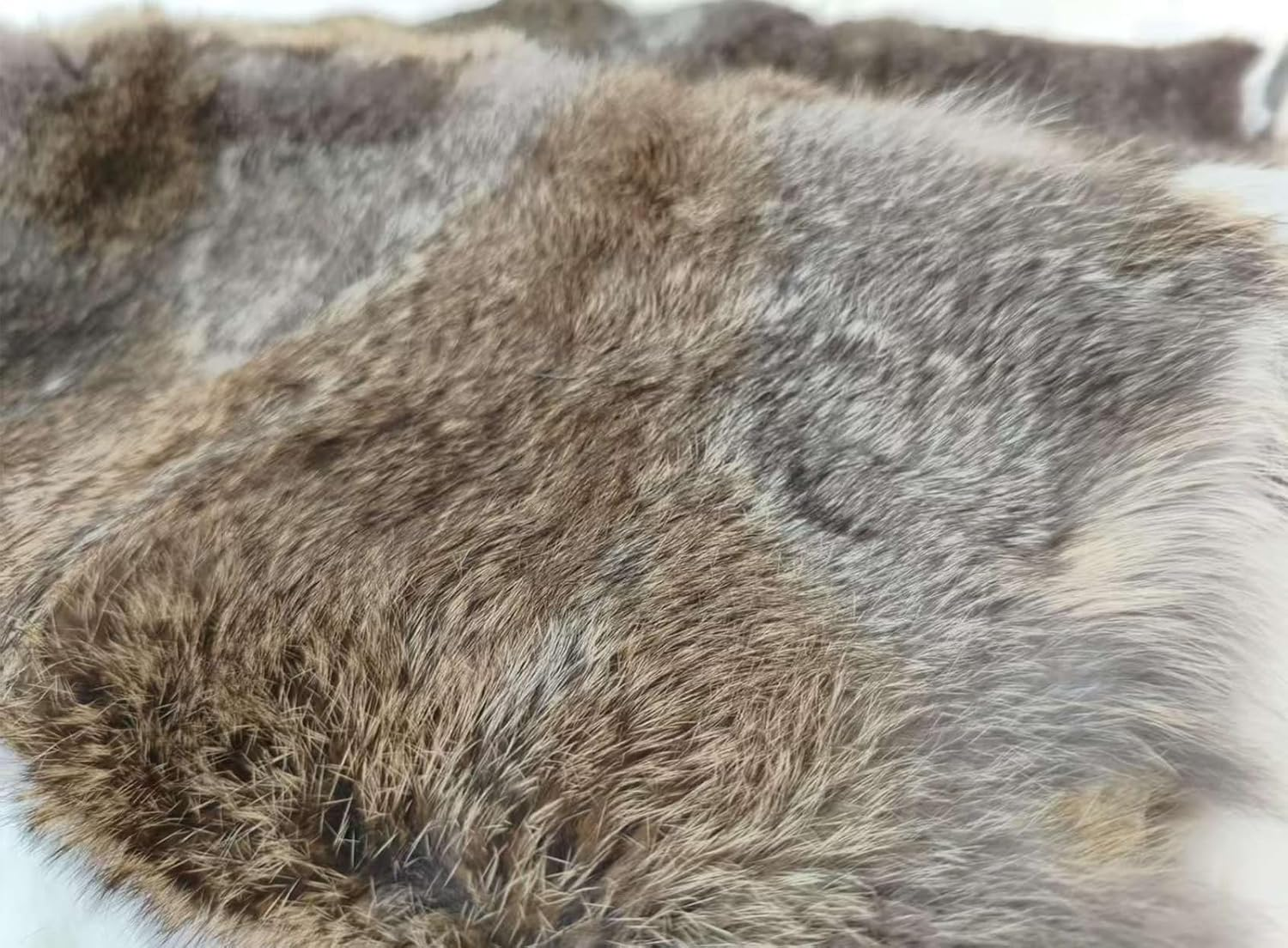 Plush Rabbit Hide Fur Throw Blanket for Couch 55X110Cm, Whole Pelt Patchwork Real Rabbit Skin Throw Warm Leather Rug Home Sofa Chair Decor Mat for DIY Craft Material Natural Yellow - Natural Yellow image number 4