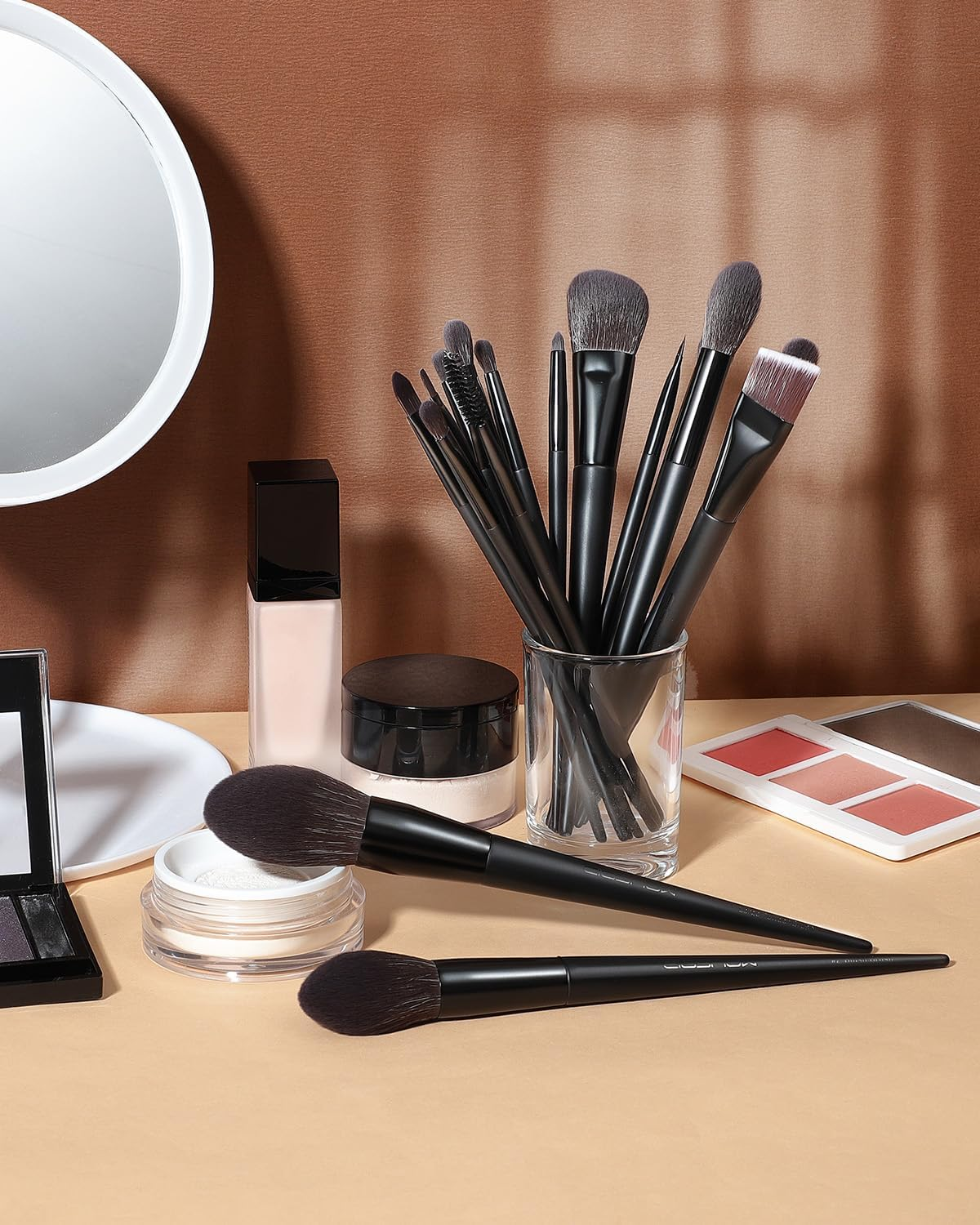 EIGSHOWBEAUTY 19 Pieces Synthetic Makeup Brush Set Kingnight Series Brush Set Premium Foundation Contour Blush Concealer Eyeshadow Blending - Black image number 2