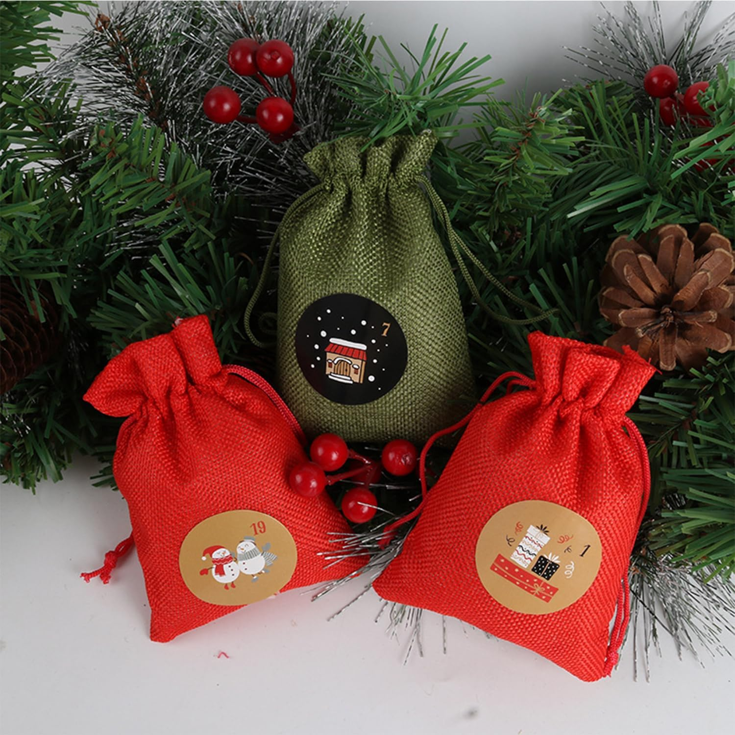 24 Pcs Christmas Linen Bags with Drawstring 10 X 14Cm Christmas Favor Bags Jewelry Candy Pouches Sacks Christmas Burlap Bags for Wedding Christmas Festive DIY Craft image number 2