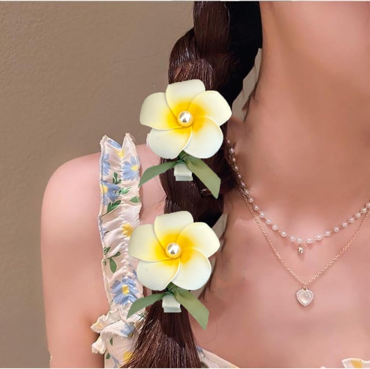 Pack of 4 Hair Clips, Hair Clips with Sunflowers, Stylish Hair Pin with Pearl Ribbons, Hawaiian Flowers Hair Clip for Women, Girls, Summer Beach, Party, Wedding Decoration (Green-V) image number 5