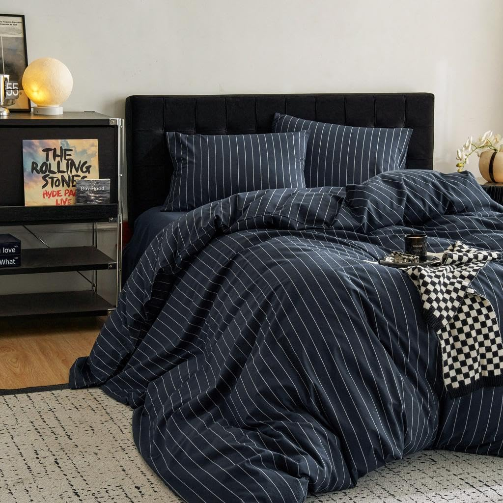 Wake in Cloud - Cotton Quilt Cover Set, 100% Washed Cotton Doona Duvet Cover Bedding Set, 3 Pieces, Pinstripe Navy Blue, Queen Size image number 4