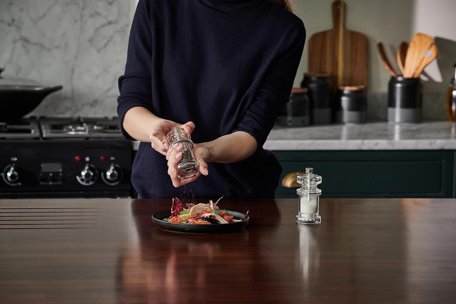 Cole & Mason Acrylic Pepper Mill - Adjustable Precision+ Carbon Steel Grinding Mechanism | Perfect for Home Cooks, Chefs, and Restaurants | 118Mm Compact and Durable | Lifetime Mechanism Guarantee image number 3