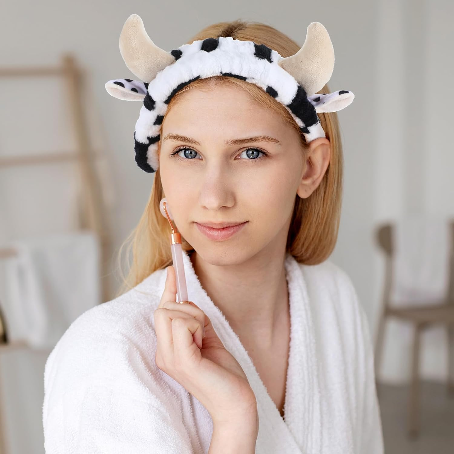 Make-Up Hairband Plush Cow Print Face Wash Hair Bands Flannel Headband Cosmetic Elastic Hair Band for Washing Shower Sports Beauty Skin Care Spa for Women Girls image number 4