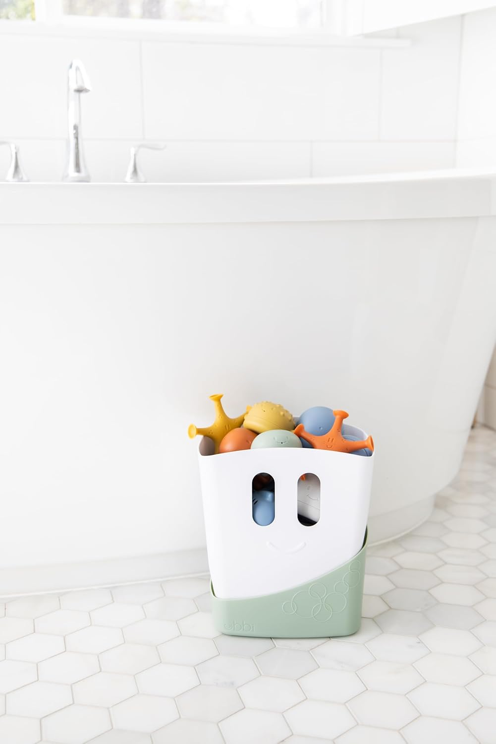 Ubbi Stand up Bath Toy Storage Organizer, Bath Caddy with Removable Drying Rack Bin for Toddlers and Baby, Sage image number 4