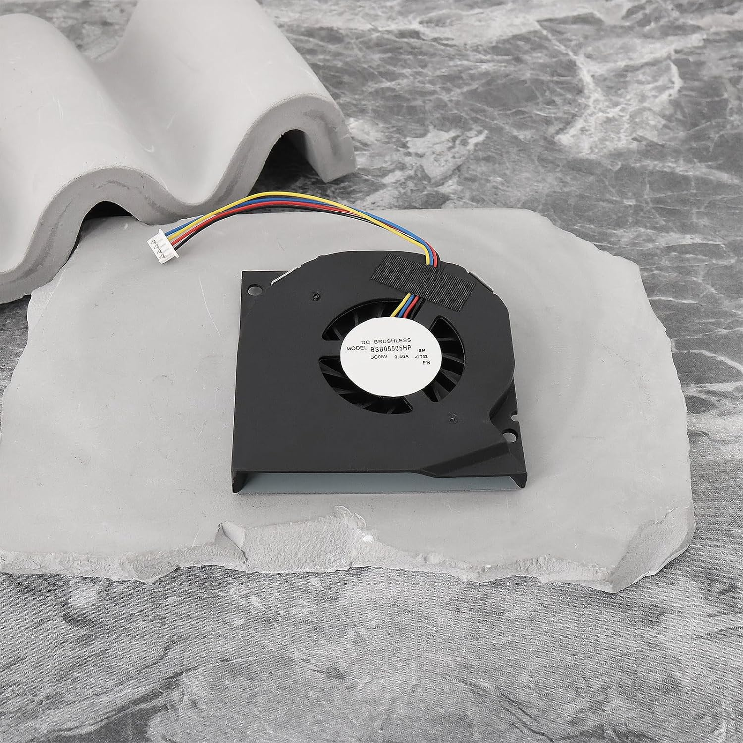 Emsea 1PC 4-Pin CPU Cooling Fan Compatible with Intel NUC7 Nuc7I5Bnh Nuc7I5Bnk Nuc7I7Bnh Series Compatible with NUC5 Nuc5I3Ryh Nuc5I3Ryk Fan Assembly image number 4