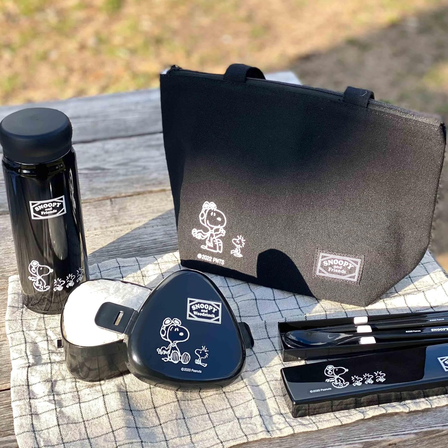 OSK CT-27 Bento Chopsticks and Cutlery Snoopy (Black) Drawstring Lid Combo, Made in Japan, 1.9 X 7.5 X 0.7 Inches (4.8 X 19.1 X 1.8 Cm) image number 5