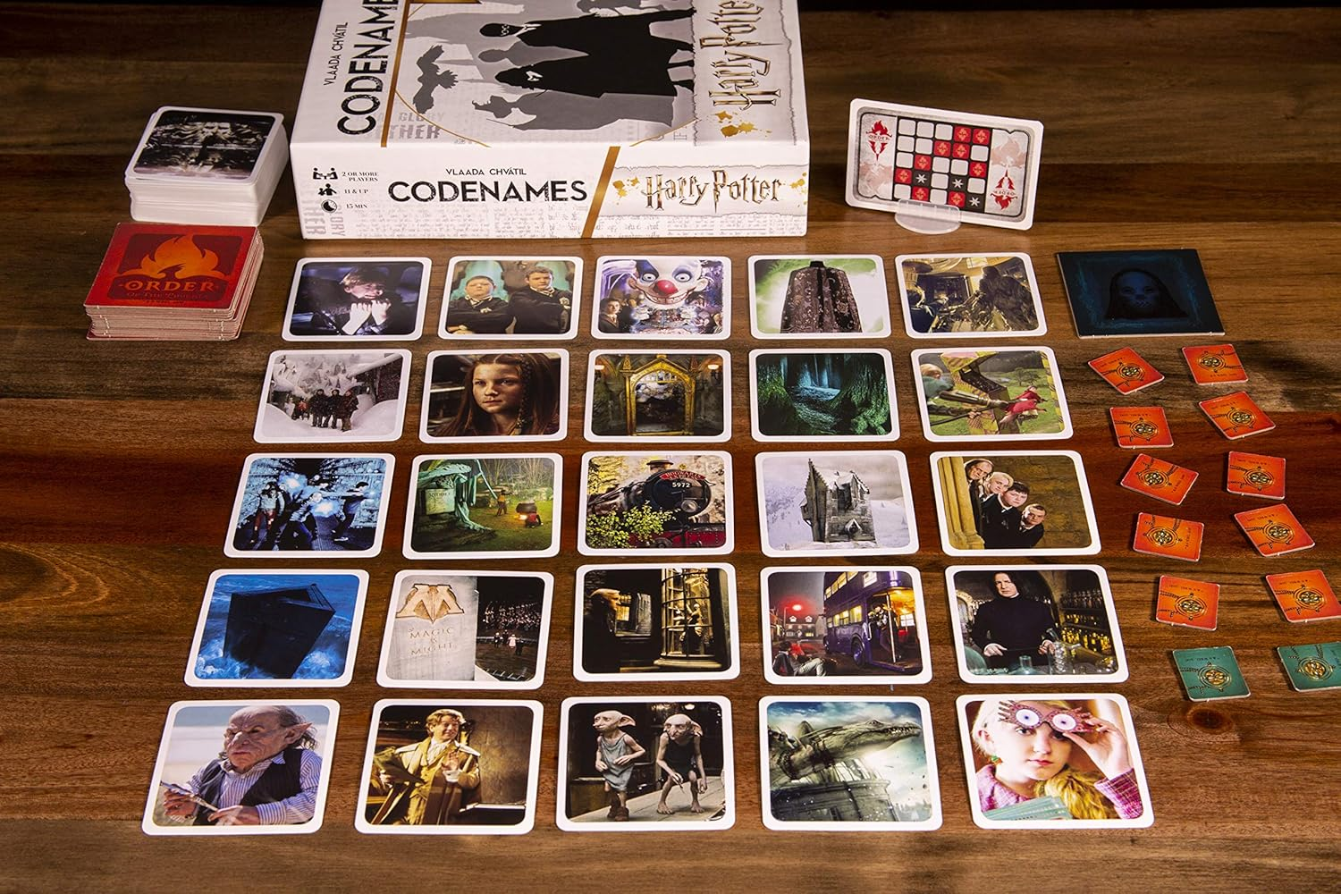 Usaopoly 59579 Codenames Harry Potter Card Game, Pack of 1 image number 3